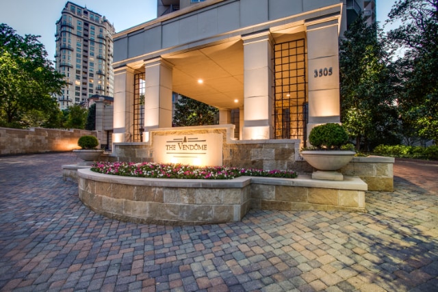 Vendome grand entrance at dusk
